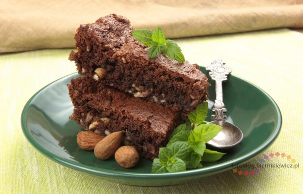 ciasto czekoladowo-migdałowe